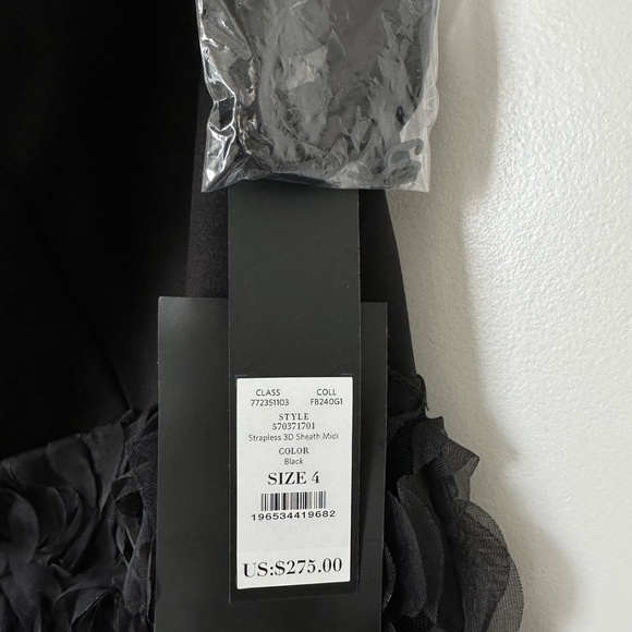 NWT WHITE HOUSE BLACK MARKET BLACK  DRESS - Picture 3 of 4